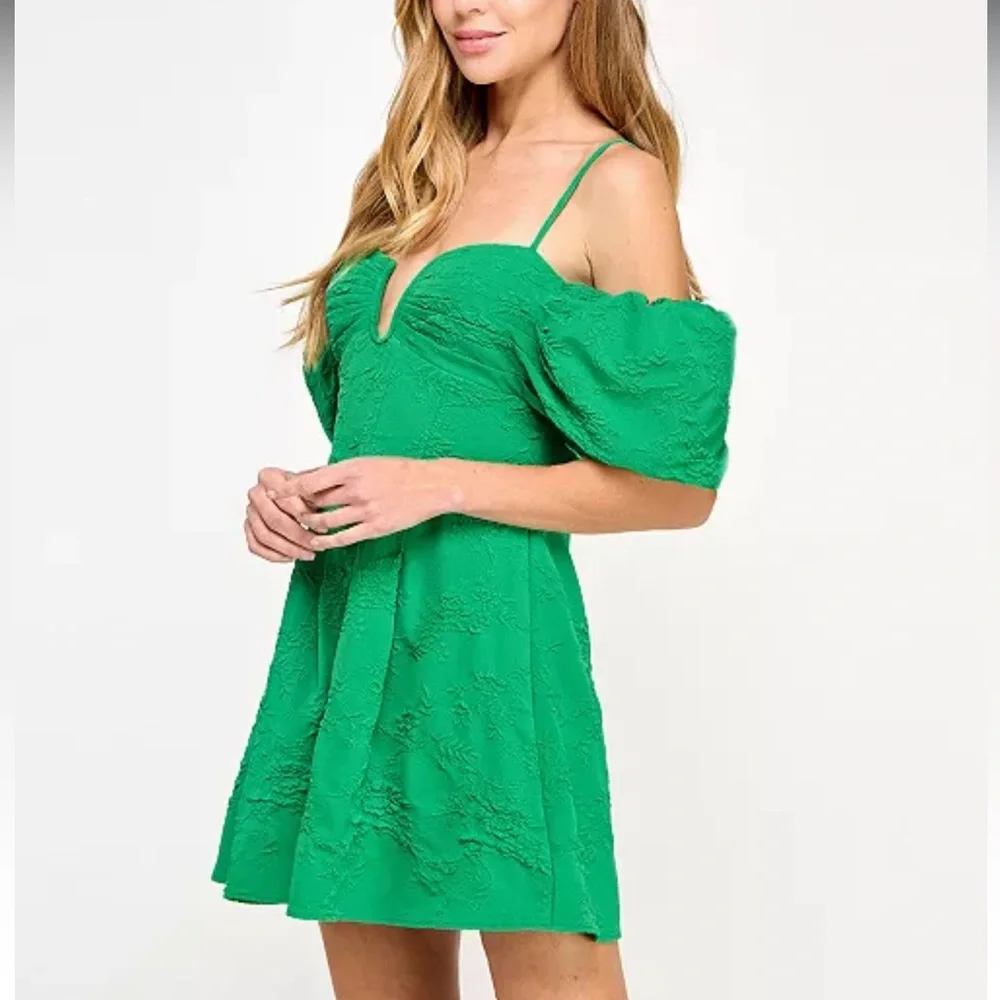 City Studios Emerald Green Off Shoulder Jacquard Dress - Picture 2 of 5